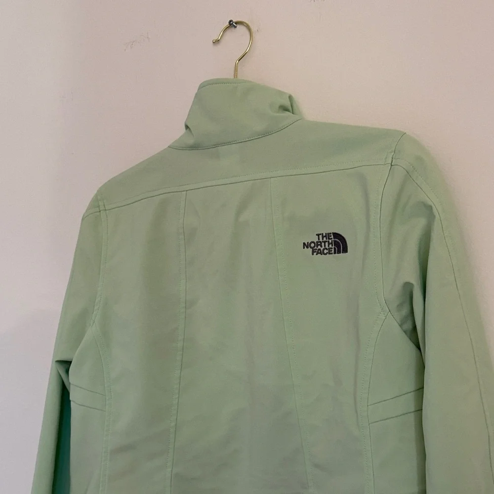 The North Face Women's Softshell Apex Jacket in Mint Green - Picture 9 of 9